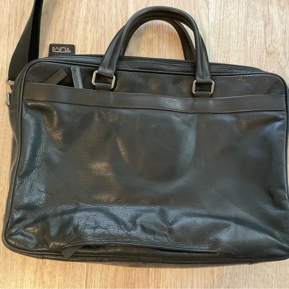 Tumi Business Bag 69730HKO Berwick Double Zip Leather Black
